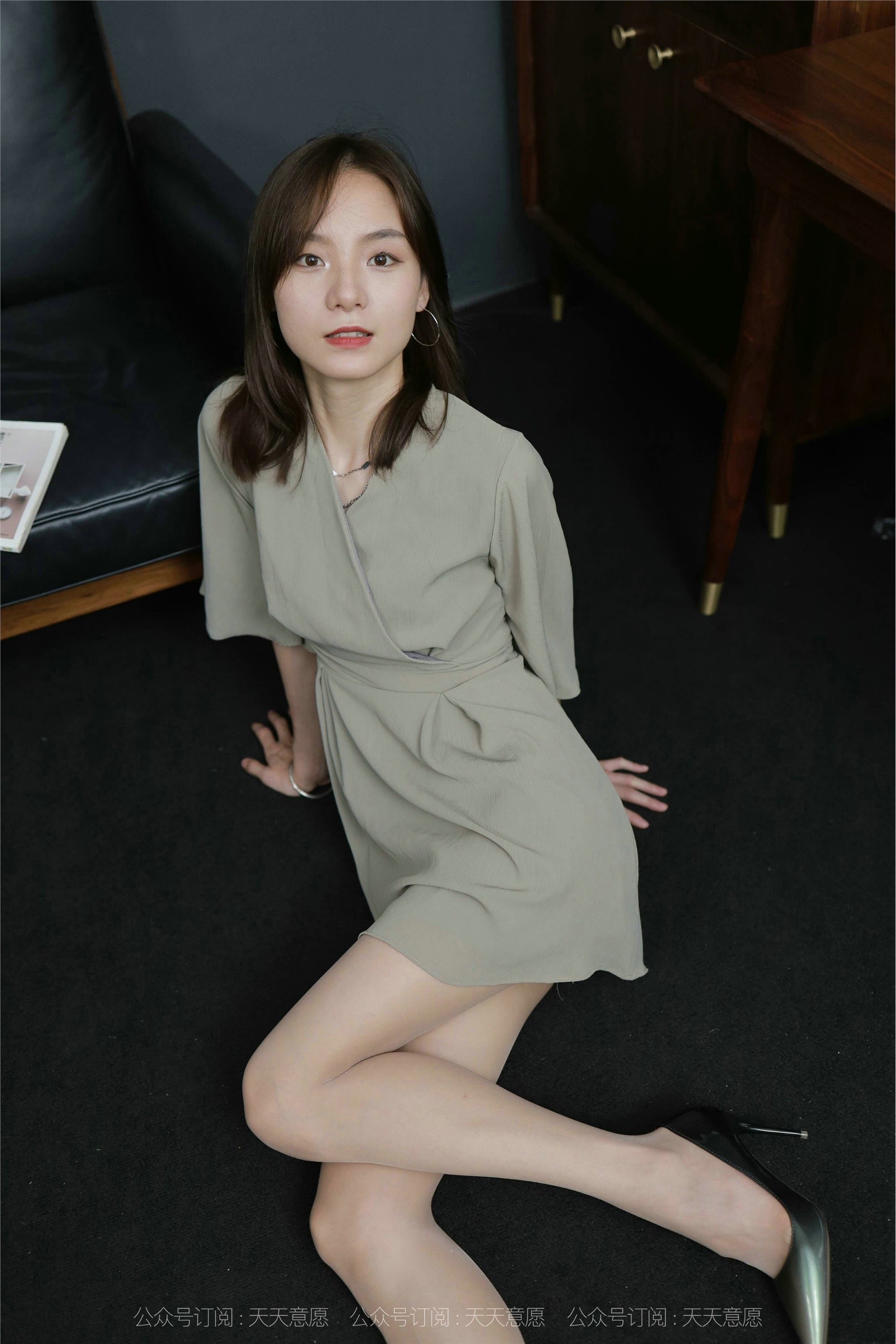 IESS异思趣向  2021.08.20 丝享家895：小六《灰色短裙很迷人》